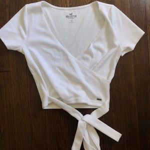 LIGHTLY WORN- Womens Hollister Cross Front top